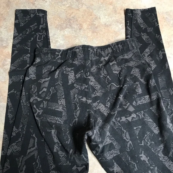 Nike LEG A SEE snake print leggings 841037-211 - Picture 4 of 15